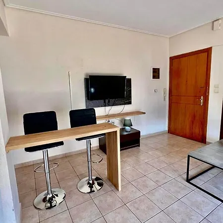 Apartment Central 2 With Parking Larissa