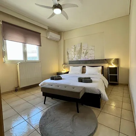 Central 2 With Parking Apartment